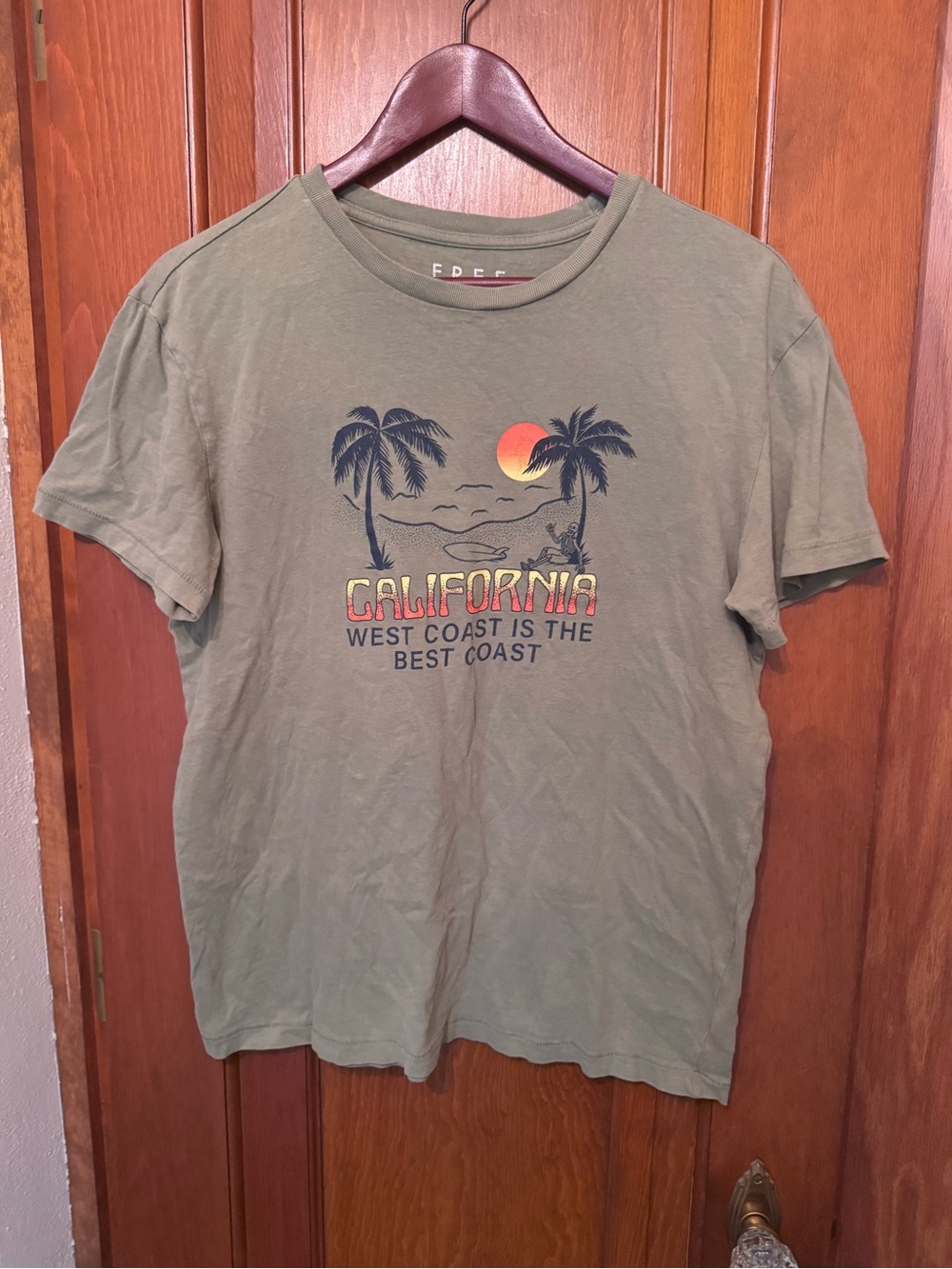 Free State Olive Graphic Tee with Sunset Palm Design